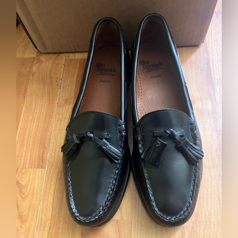 SOLD Allen Edmonds Size 10